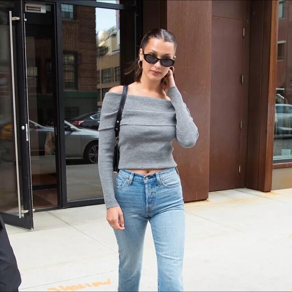 ARITZIA/WILFRED CROQUIS OFF THE SHOULDER SWEATER - Picture 5 of 12